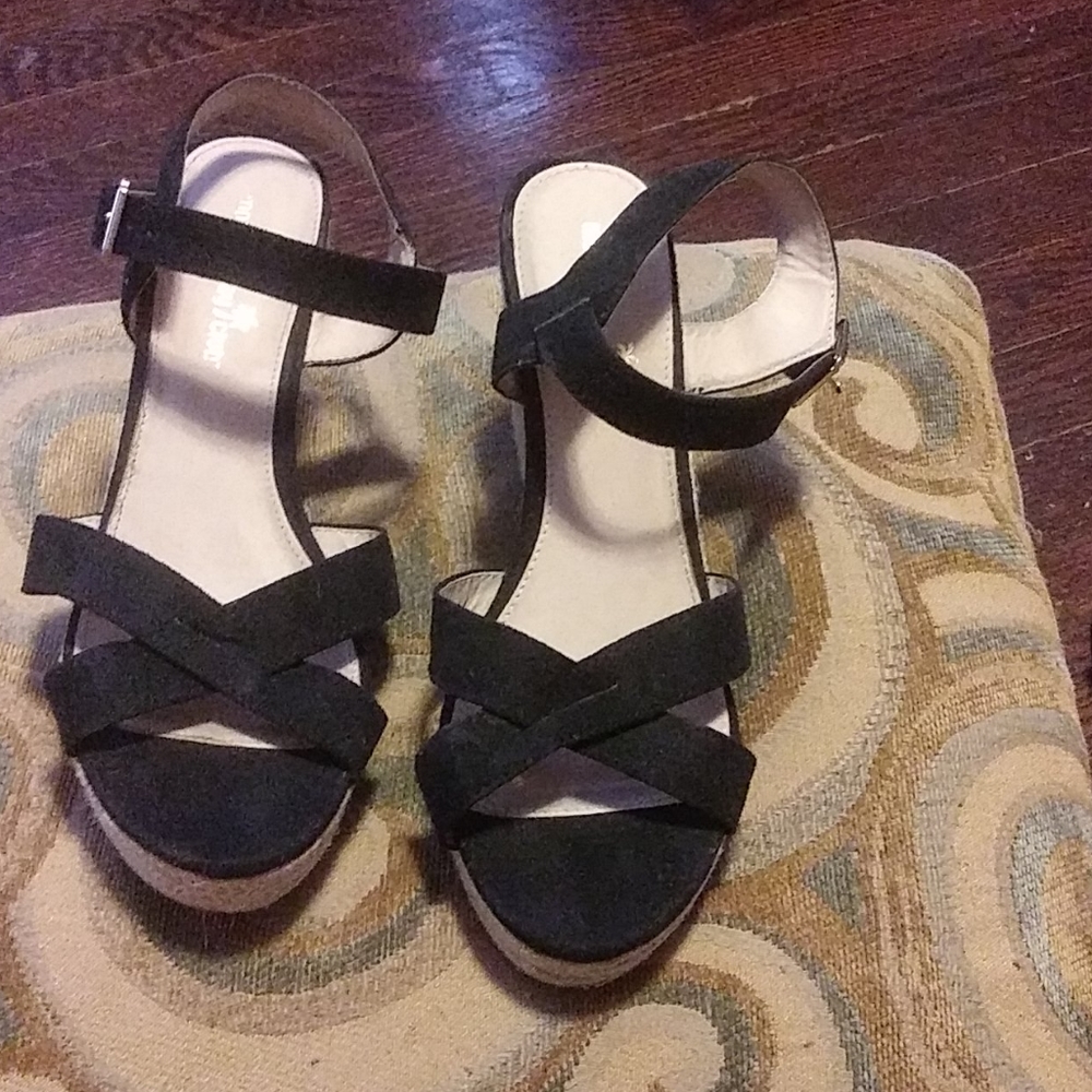 Women's shoes